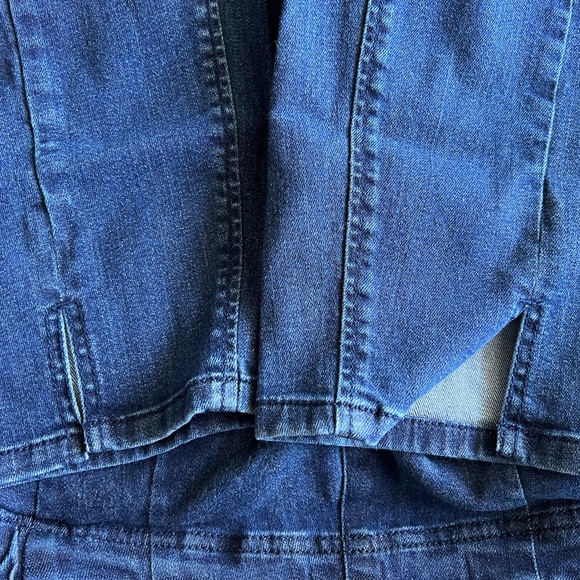 J.Jill Skinny Leg Dark Wash Denim - Picture 4 of 6